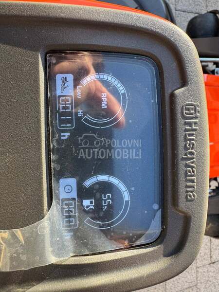 Husqvarna R 420 TSX AWD