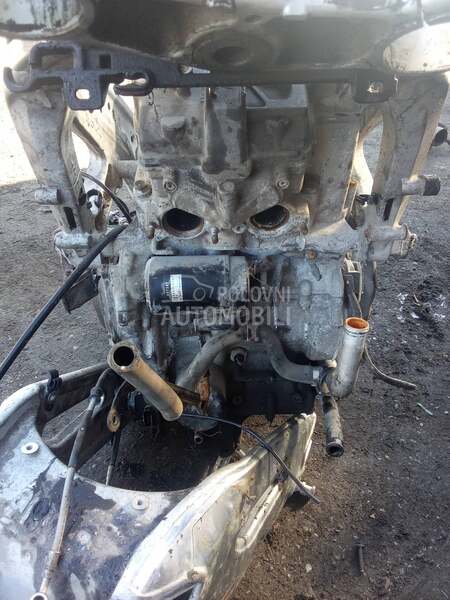 Aprilija RSV4 motor 100cm