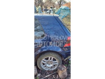Volkswagen Golf 4 -  kompletan auto u delovima