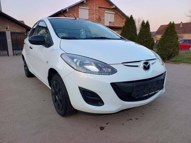 Mazda 2 