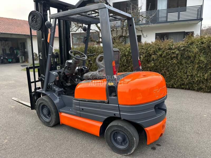 Toyota 6FG 25 Triplex