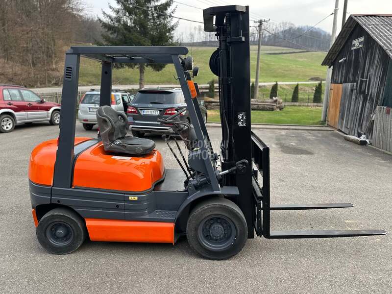 Toyota 6FG 25 Triplex