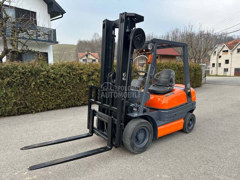 Toyota 6FG 25 Triplex