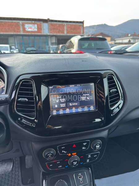 Jeep Compass 1.4b