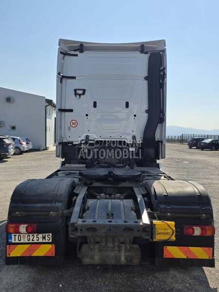 Mercedes Benz Actros 1845