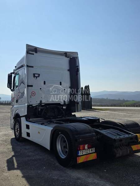 Mercedes Benz Actros 1845