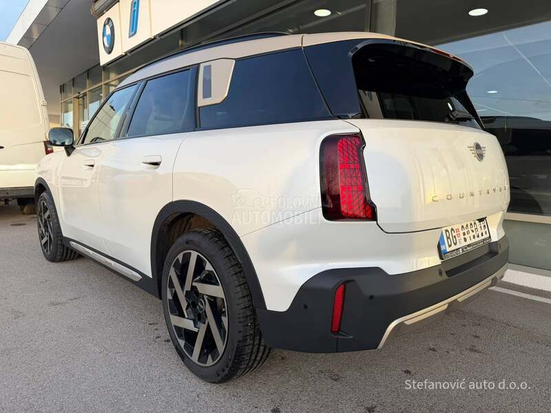 MINI Countryman C