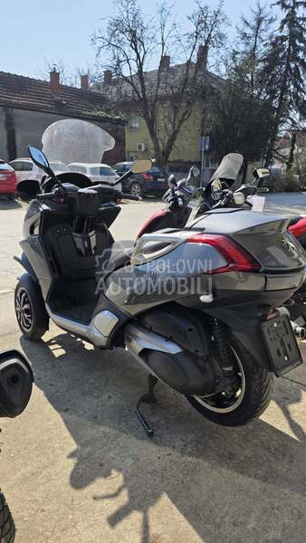 Peugeot Metropolis 400i