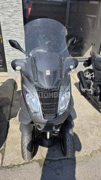 Peugeot Metropolis 400i