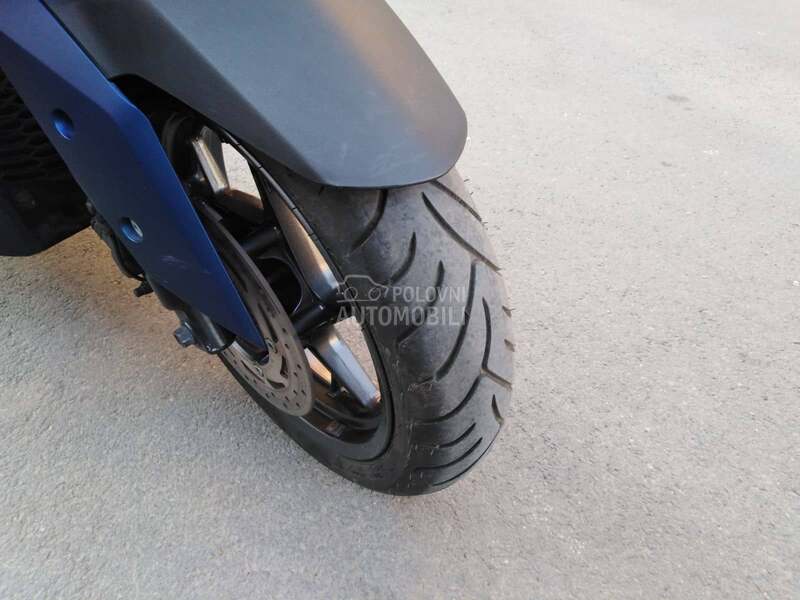 Yamaha X Max 300 tech