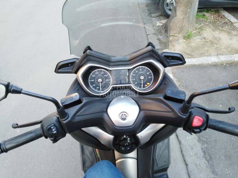Yamaha X Max 300 tech