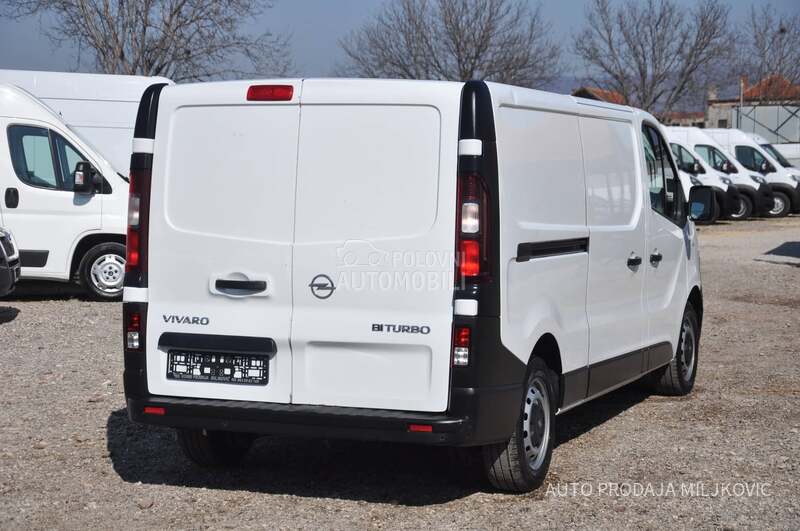 Opel Vivaro LONG