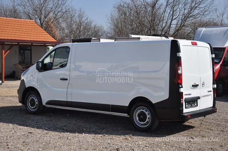 Opel Vivaro LONG