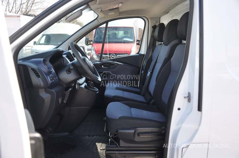 Opel Vivaro LONG