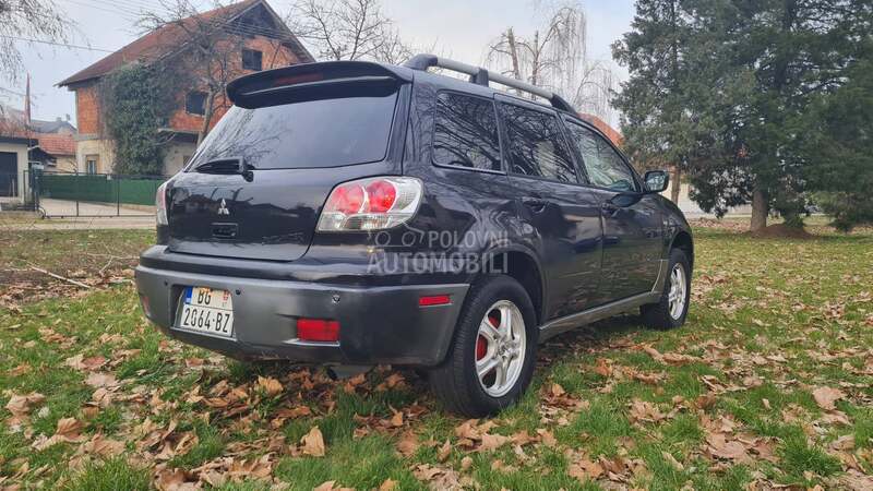 Mitsubishi Outlander 