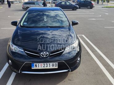 Toyota Auris 