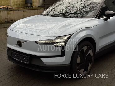 Volvo EX30 Twin motor PLUS