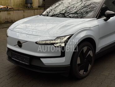 Volvo EX30 Twin motor PLUS