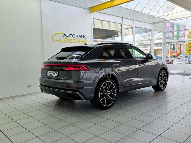 Audi Q8 S-line Compet. Plus