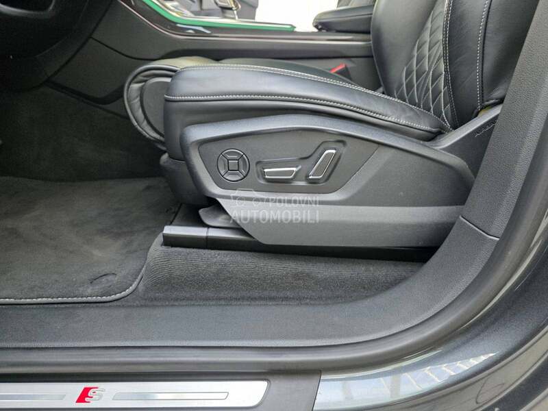 Audi Q8 S-line Compet. Plus