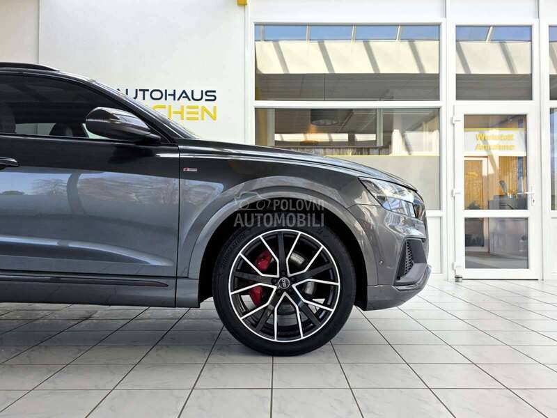 Audi Q8 S-line Compet. Plus