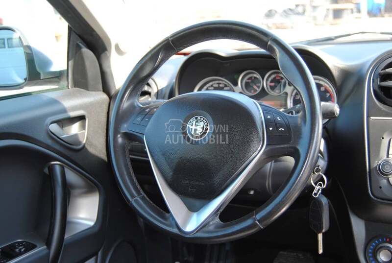 Alfa Romeo MiTo 1,4 TBI AUTOM. CH