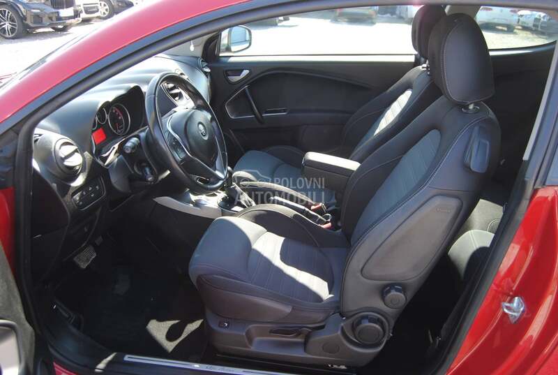 Alfa Romeo MiTo 1,4 TBI AUTOM. CH