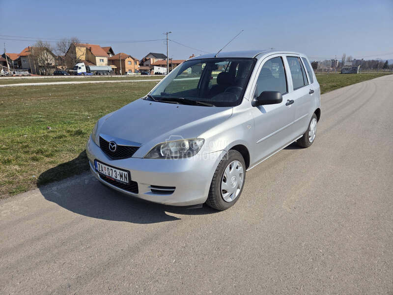 Mazda 2 