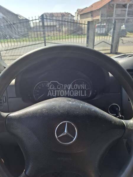 Mercedes Benz Spinter 515