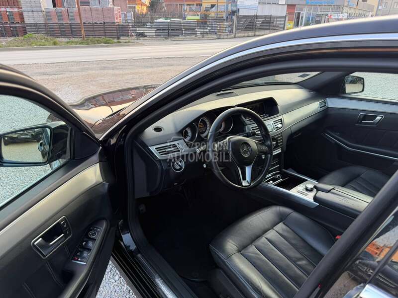 Mercedes Benz E 220 