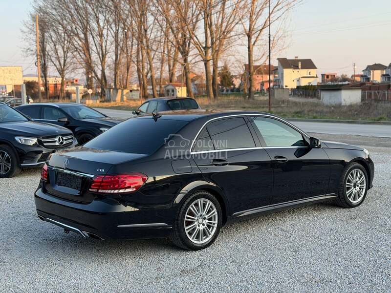Mercedes Benz E 220 