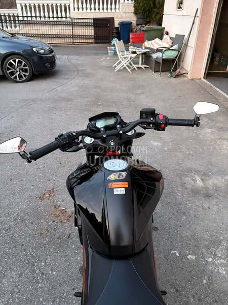 Benelli Bn125