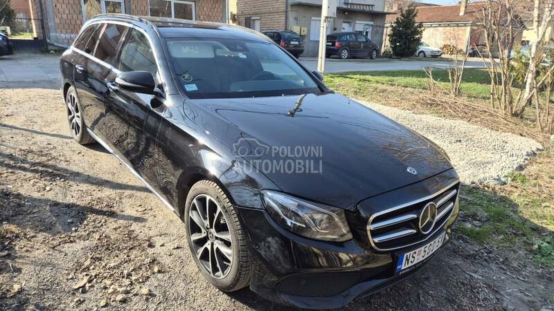 Mercedes Benz E 220 