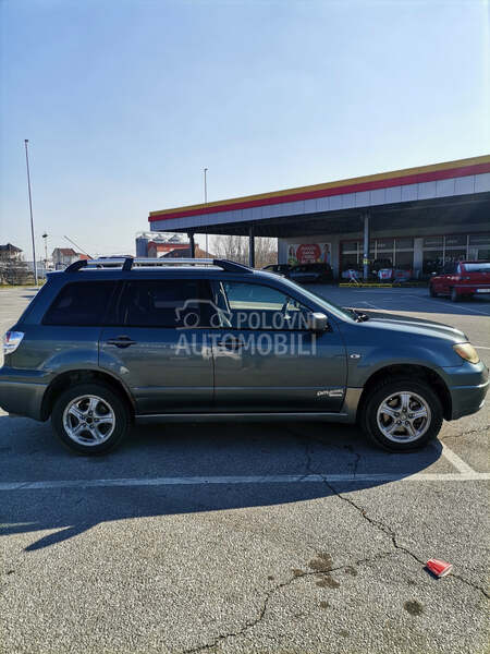 Mitsubishi Outlander 