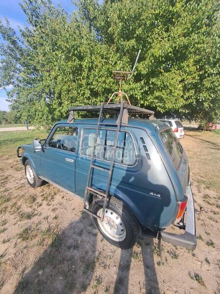 Lada Niva 