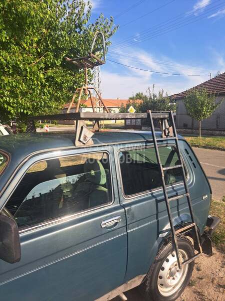 Lada Niva 