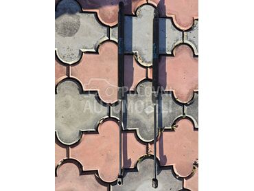 Amortizeri gepek vrata za Audi Q3 od 2020. do 2025. god.