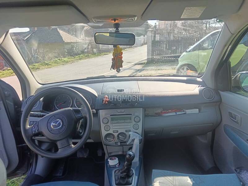 Mazda 2 hdi autom