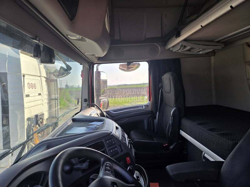DAF XF450 Moze na rate