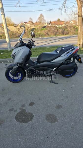 Yamaha x max 300