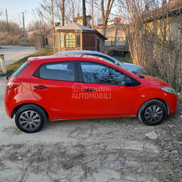 Mazda 2 