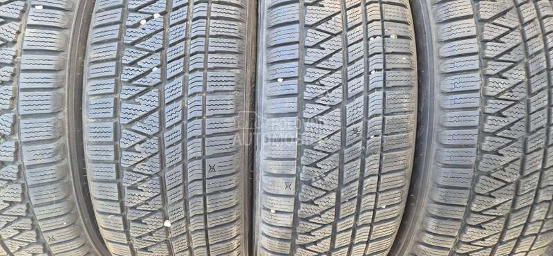 Kumho 245/60 R18 Zimska