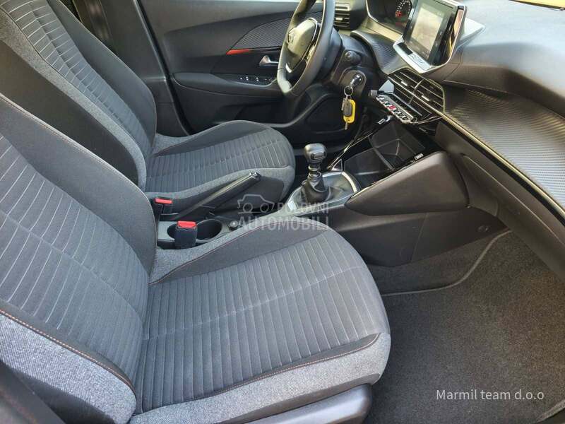 Peugeot 2008 1.2  Active