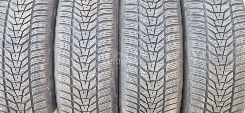 Vredestein 235/65 R17 Zimska