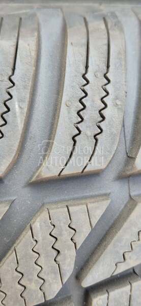 Vredestein 235/65 R17 Zimska