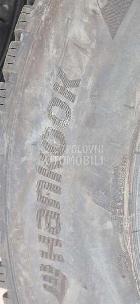 Vredestein 235/65 R17 Zimska