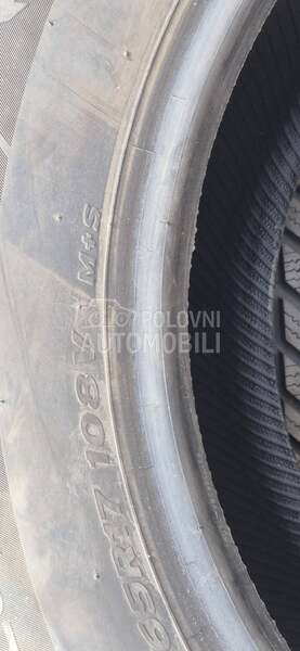 Vredestein 235/65 R17 Zimska