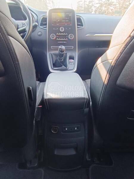Renault Scenic 1.5 dci