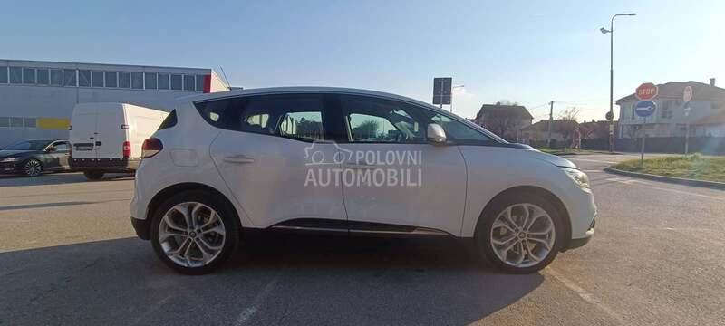 Renault Scenic 1.5 dci