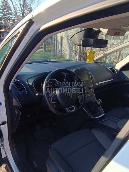 Renault Scenic 1.5 dci